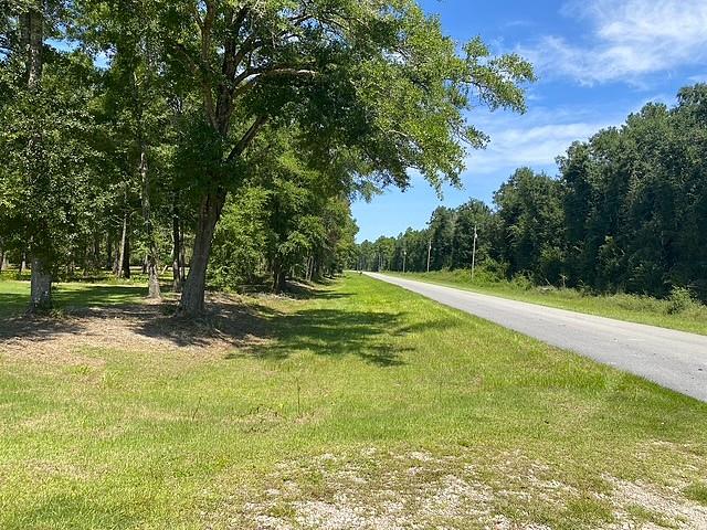 Photo of property for sale at 4858 CR 381 Wewahitchka