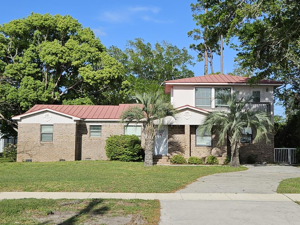 Photo of property for sale at 1007 Monument Ave Port St. Joe