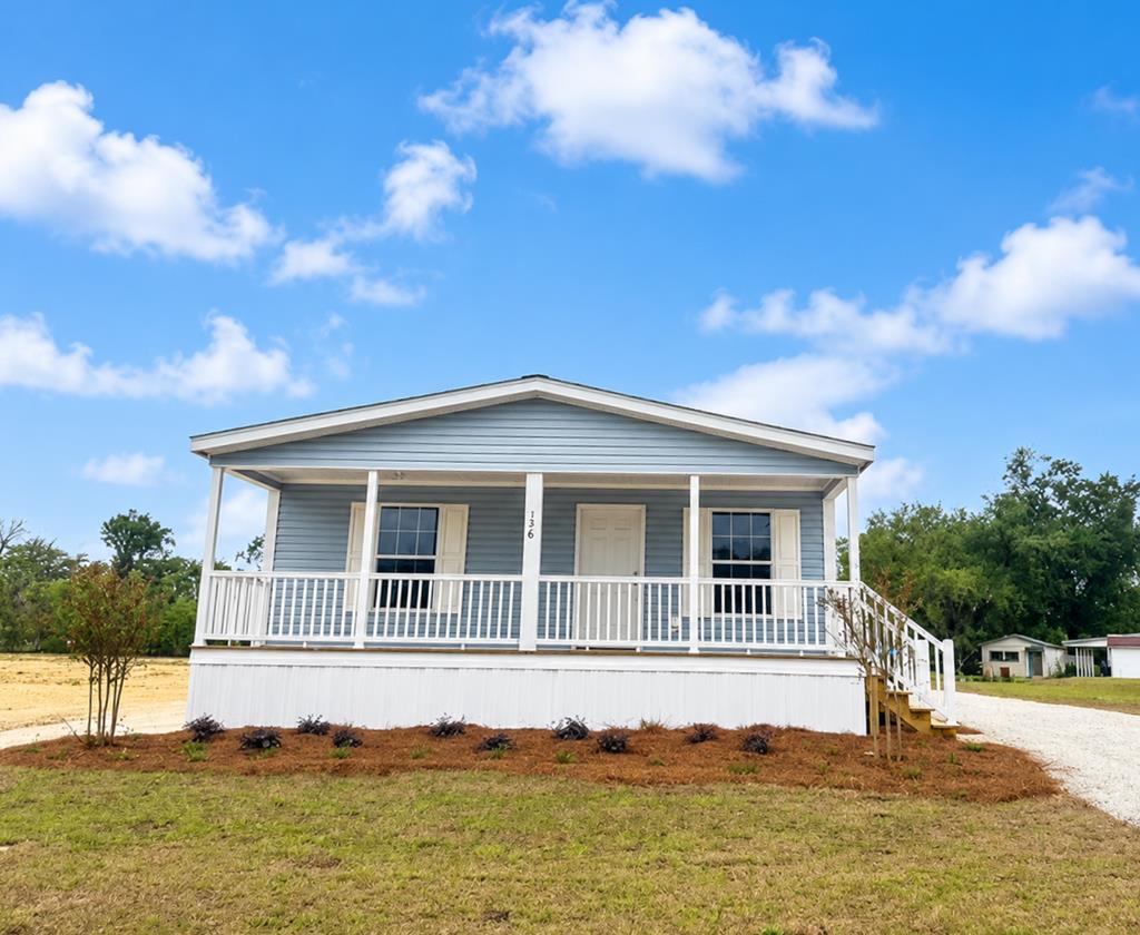 Photo of property for sale at 136 Meadow Ln Wewahitchka