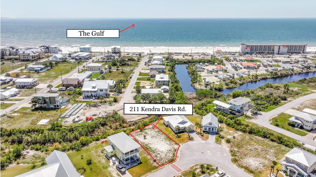 Photo of property for sale at 211 Kendra Davis Blvd Mexico Beach
