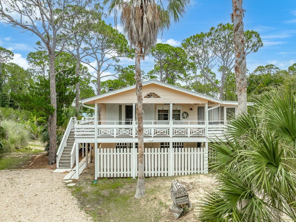 Photo of property for sale at 319 Patton St St. George Island