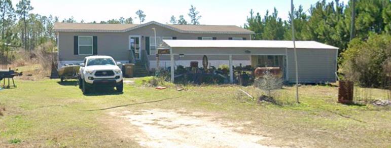 Photo of property for sale at 1350 Pleasant Rest Rd Wewahitchka
