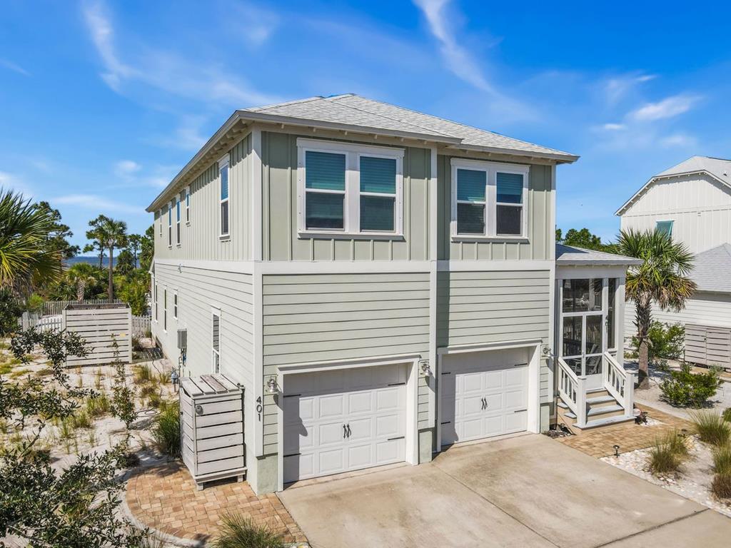 Photo of property for sale at 401 Front St Port St. Joe