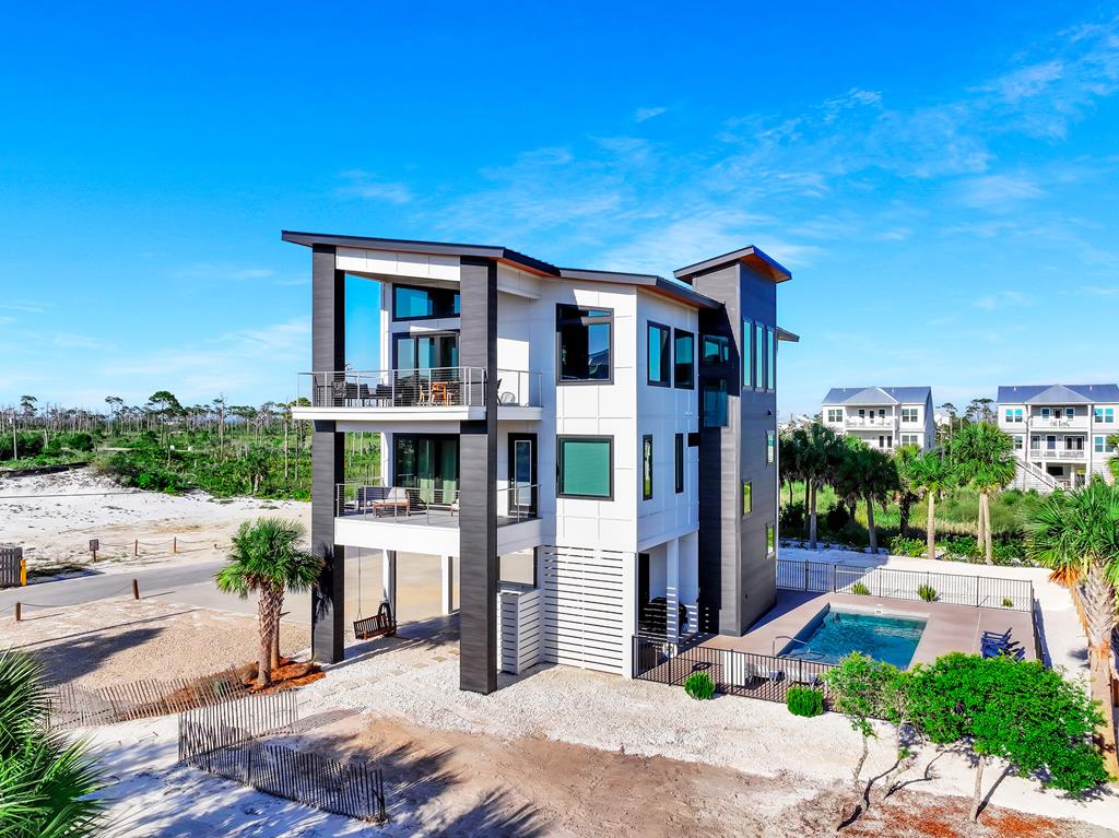 Photo of property for sale at 563 Secluded Dunes Dr Port St. Joe