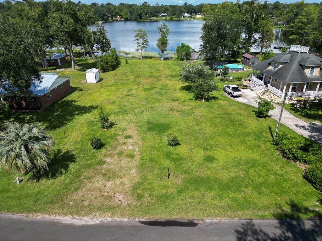 Photo of property for sale at 396 W Lakeview Dr Wewahitchka