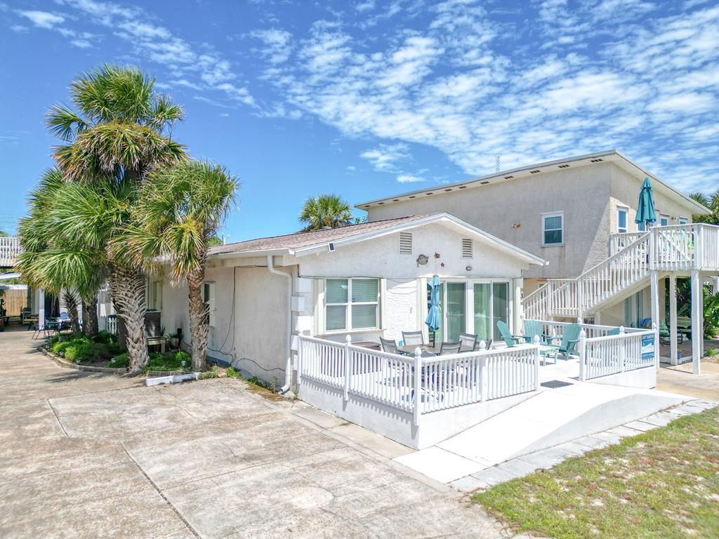 Photo of property for sale at 633 E Gorrie Dr 3 St. George Island