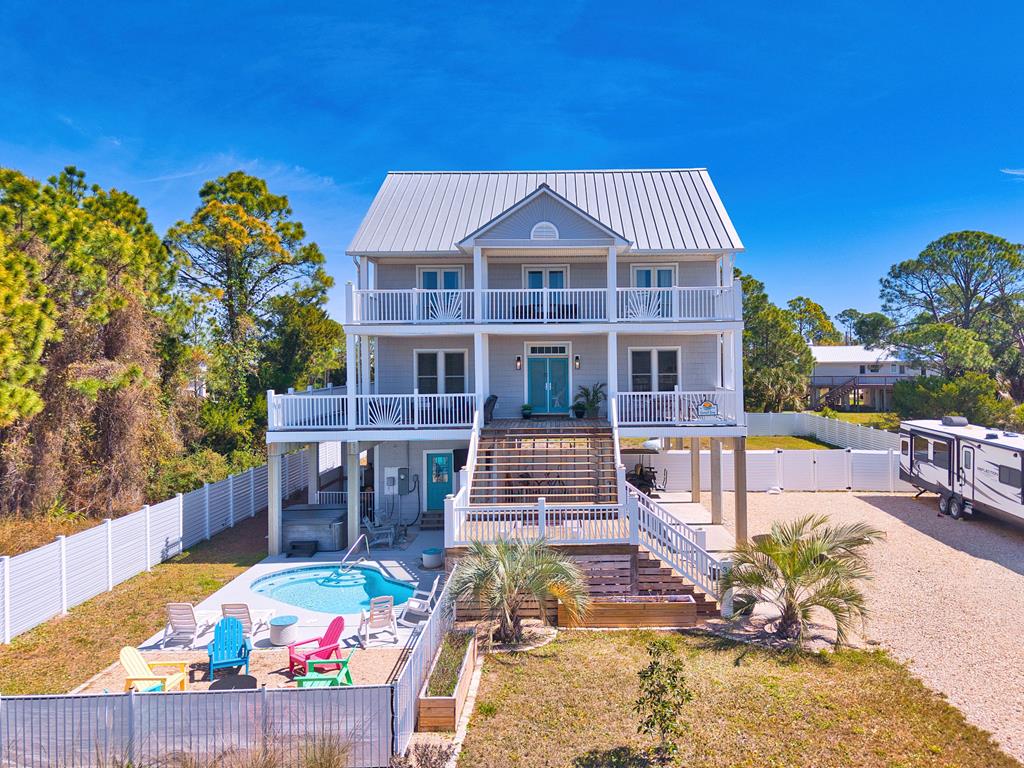 Photo of property for sale at 339 Patton St St. George Island