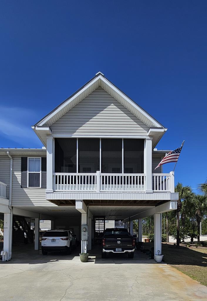 Photo of property for sale at 512 E Meridian Ave C Carrabelle