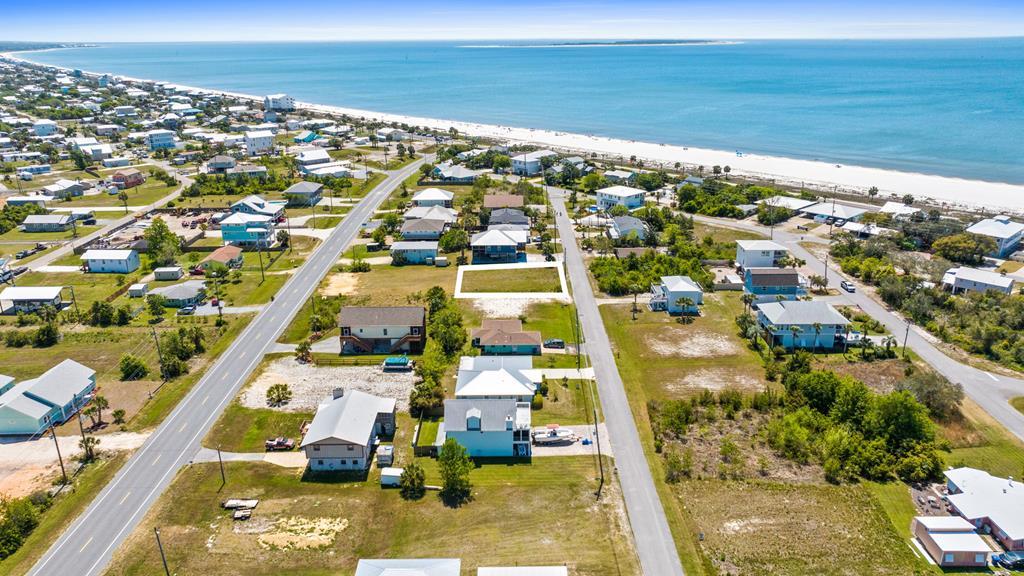 Photo of property for sale at 124 Pine St Mexico Beach