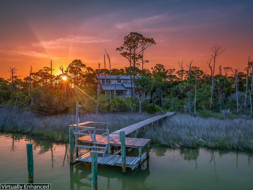 Photo of property for sale at 1915 Smugglers Cove Rd St. George Island