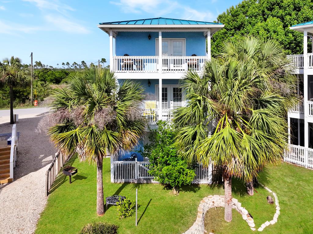 Photo of property for sale at 107 N 32nd St Mexico Beach