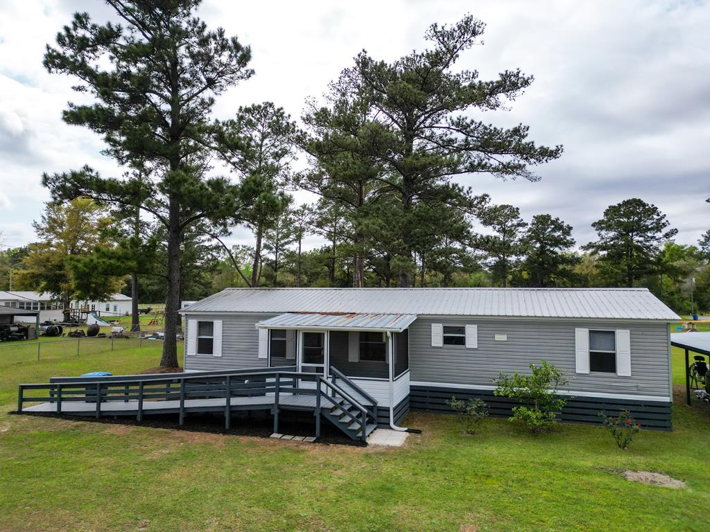 Photo of property for sale at 280 Hurd St Wewahitchka