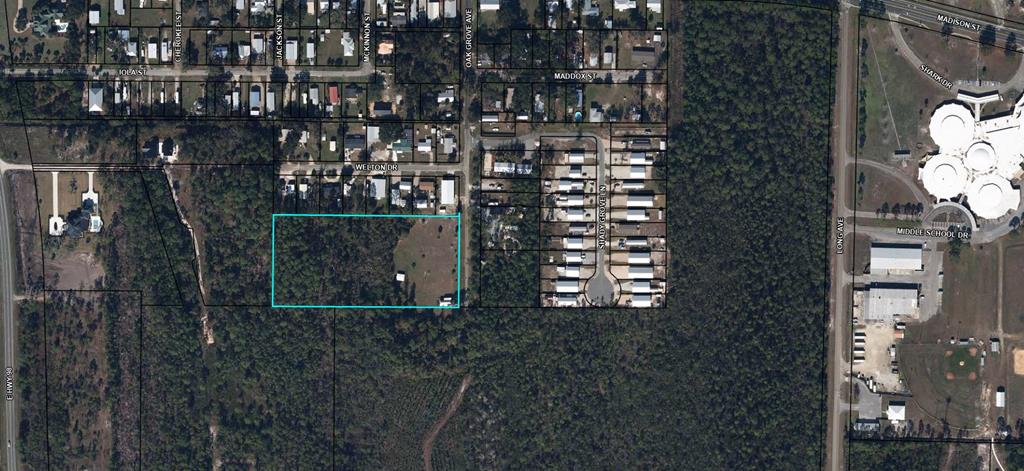 Photo of property for sale at 2765 Oak Grove Ave Port St. Joe