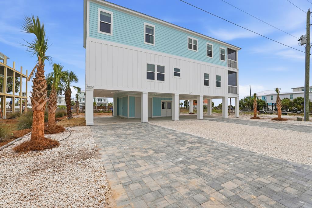 Photo of property for sale at 107 Circle Dr Mexico Beach