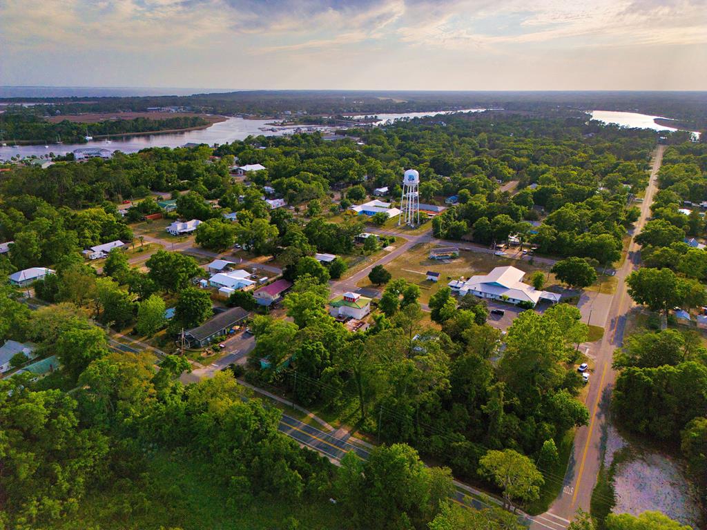 Photo of property for sale at 605 Tallahassee St Carrabelle