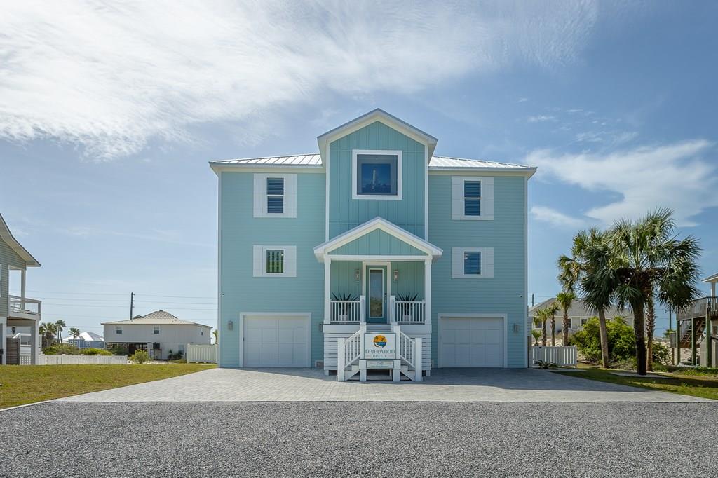 Photo of property for sale at 708 E Pine Ave St. George Island