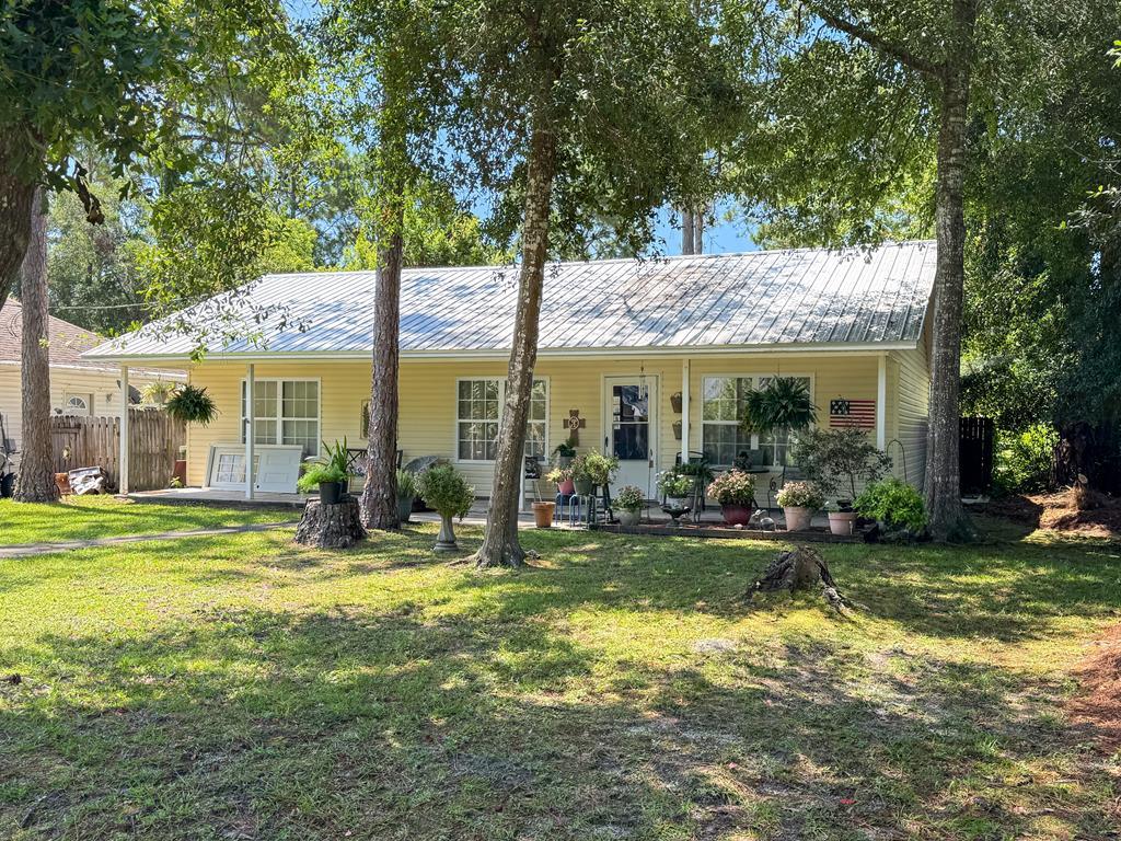 Photo of property for sale at 318 Earl King St Apalachicola