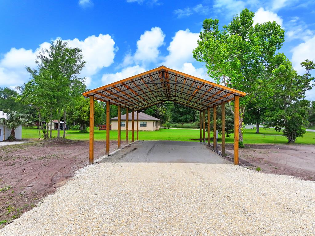 Photo of property for sale at 133 Sealy Dr Wewahitchka