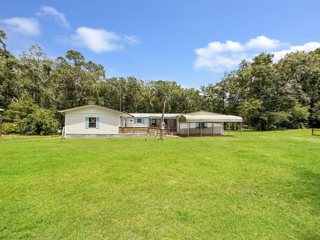 Photo of property for sale at 125 Ridgecrest Ln Wewahitchka