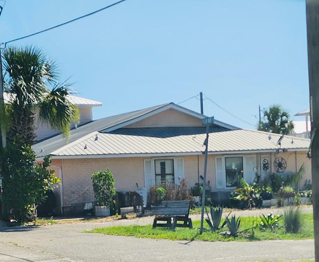 Photo of property for sale at 8201 Pelican Walk Ln Port St. Joe