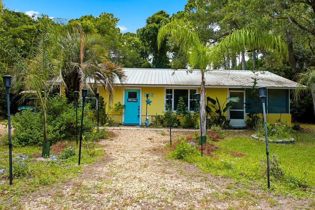 Photo of property for sale at 825 W Pine Ave St. George Island