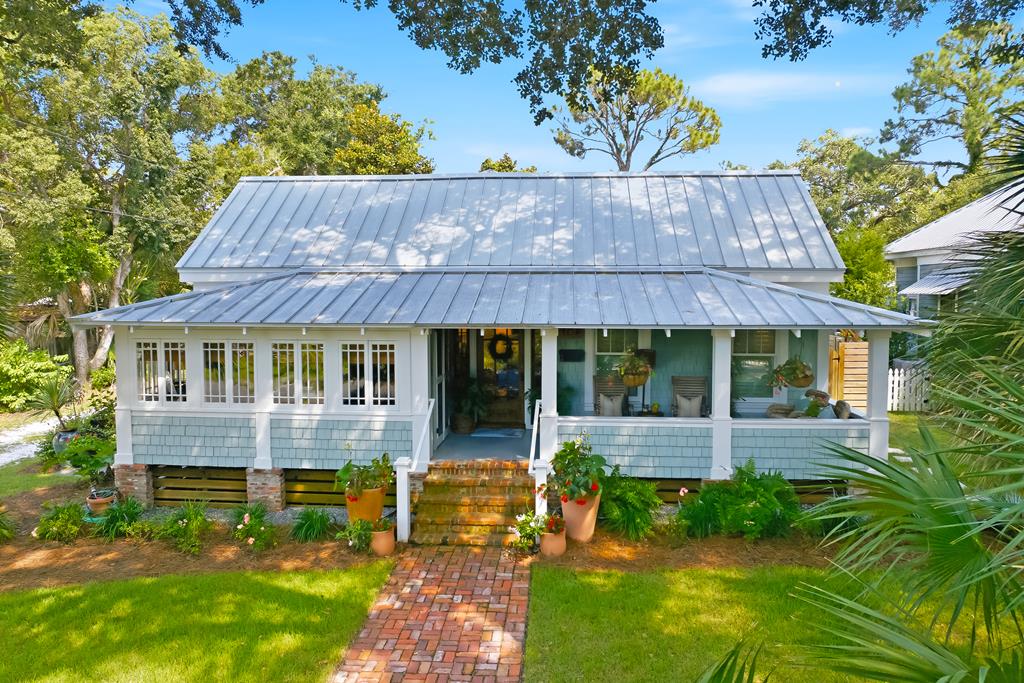 Photo of property for sale at 108 Ave D Apalachicola