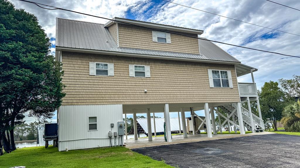 Photo of property for sale at 331 River Rd Carrabelle