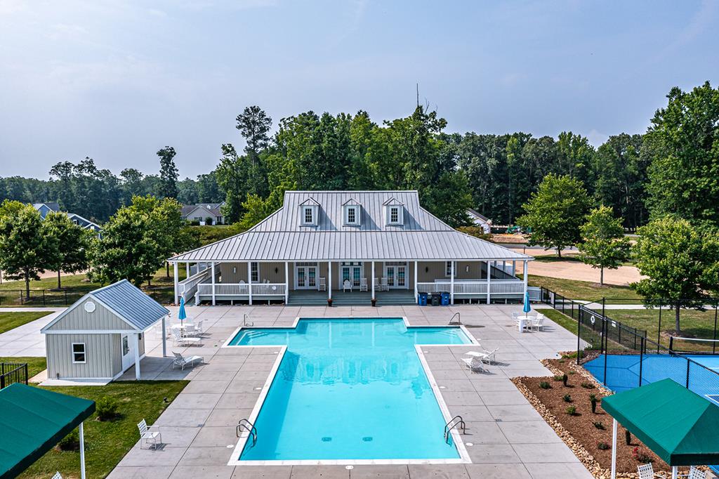 Hills Quarters