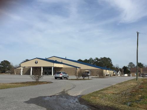 EXTERIOR, PARKING, PATHWAY, AND ENTRANCE