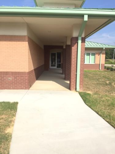 EXTERIOR AND PATHWAY