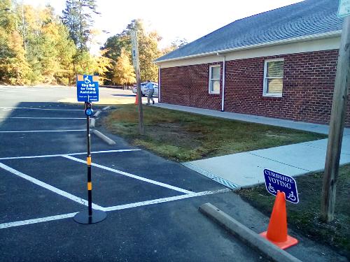 EXTERIOR AND PARKING