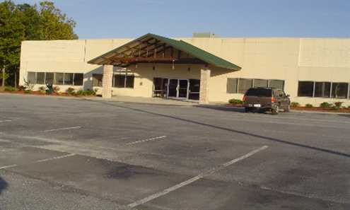 EXTERIOR, PARKING, PATHWAY, AND ENTRANCE