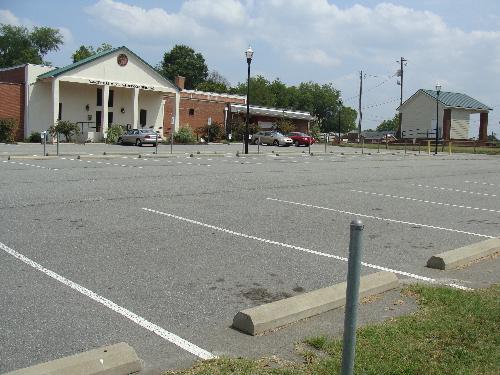 EXTERIOR AND PARKING