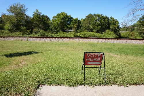 EXTERIOR AND PATHWAY