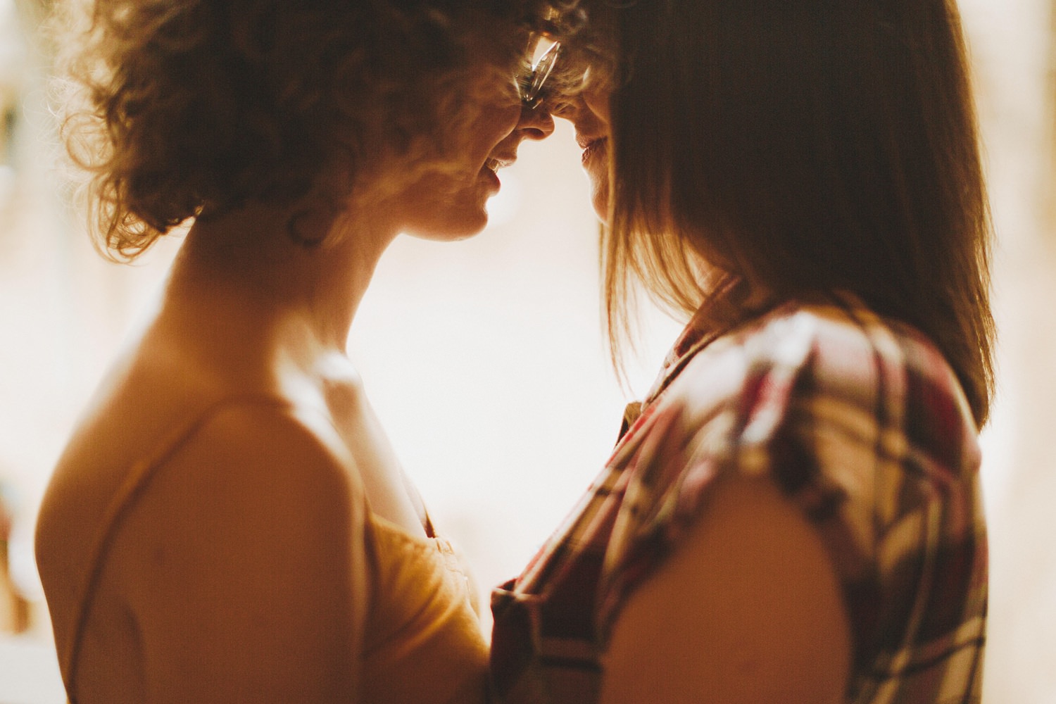 lesbian museum engagement pictures
