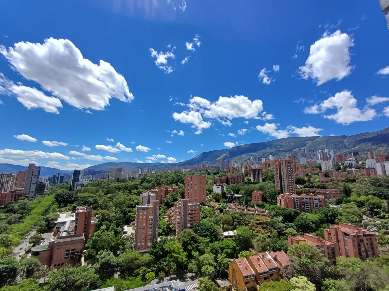 Apartamento en arriendo en ZUNIGA, 95 m², 2 alcobas, 2 baños