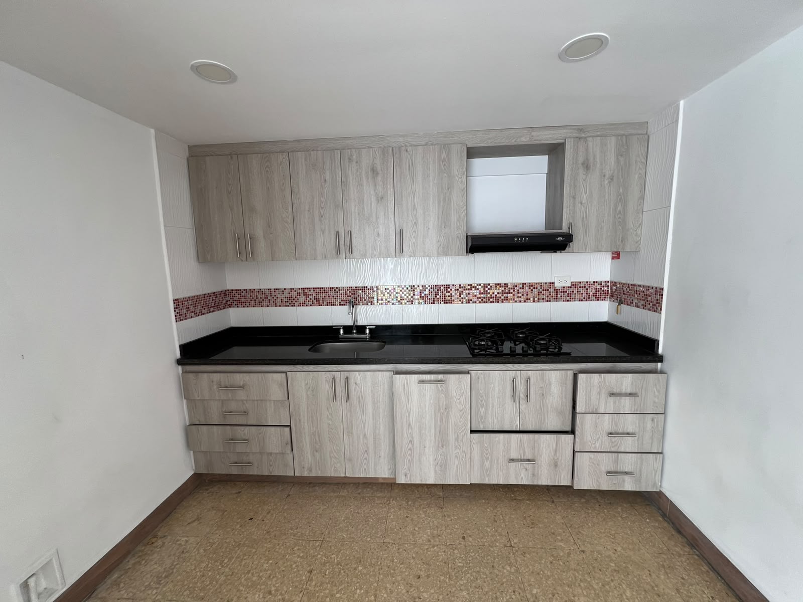 Casa en arriendo en LA FLORESTA, 163 m², 4 alcobas, 2 baños