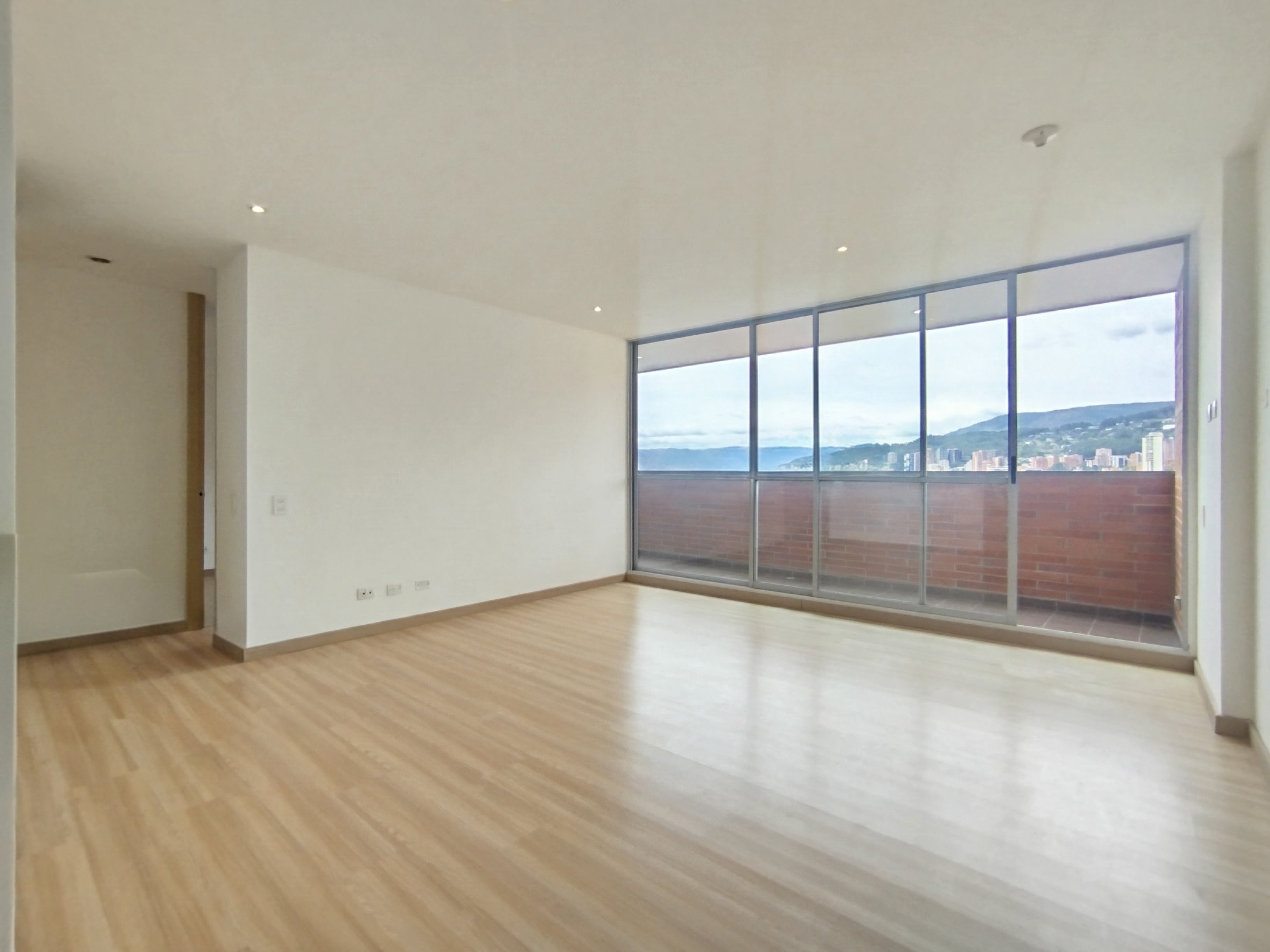 Apartamento en arriendo en LOS GONZALEZ, 78 m², 2 alcobas, 3 baños