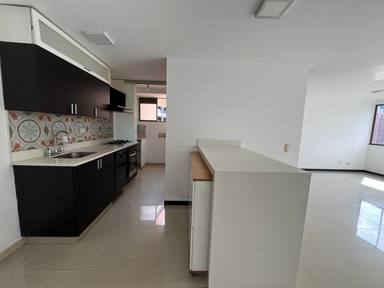Apartamento en arriendo en LOS GONZALEZ, 70 m², 2 alcobas, 2 baños