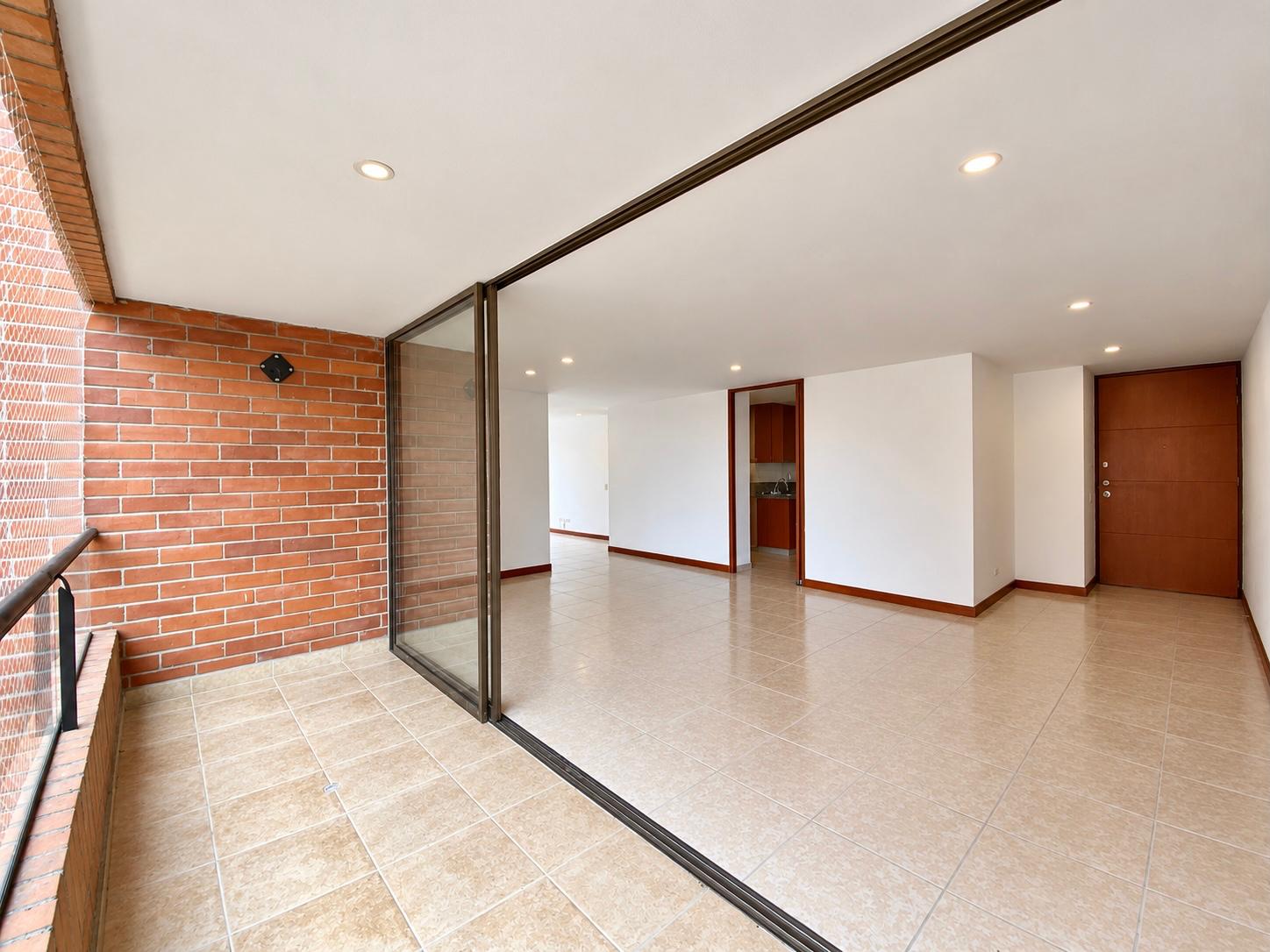 Apartamento en arriendo en LOS PARRA, 130 m², 3 alcobas, 3 baños