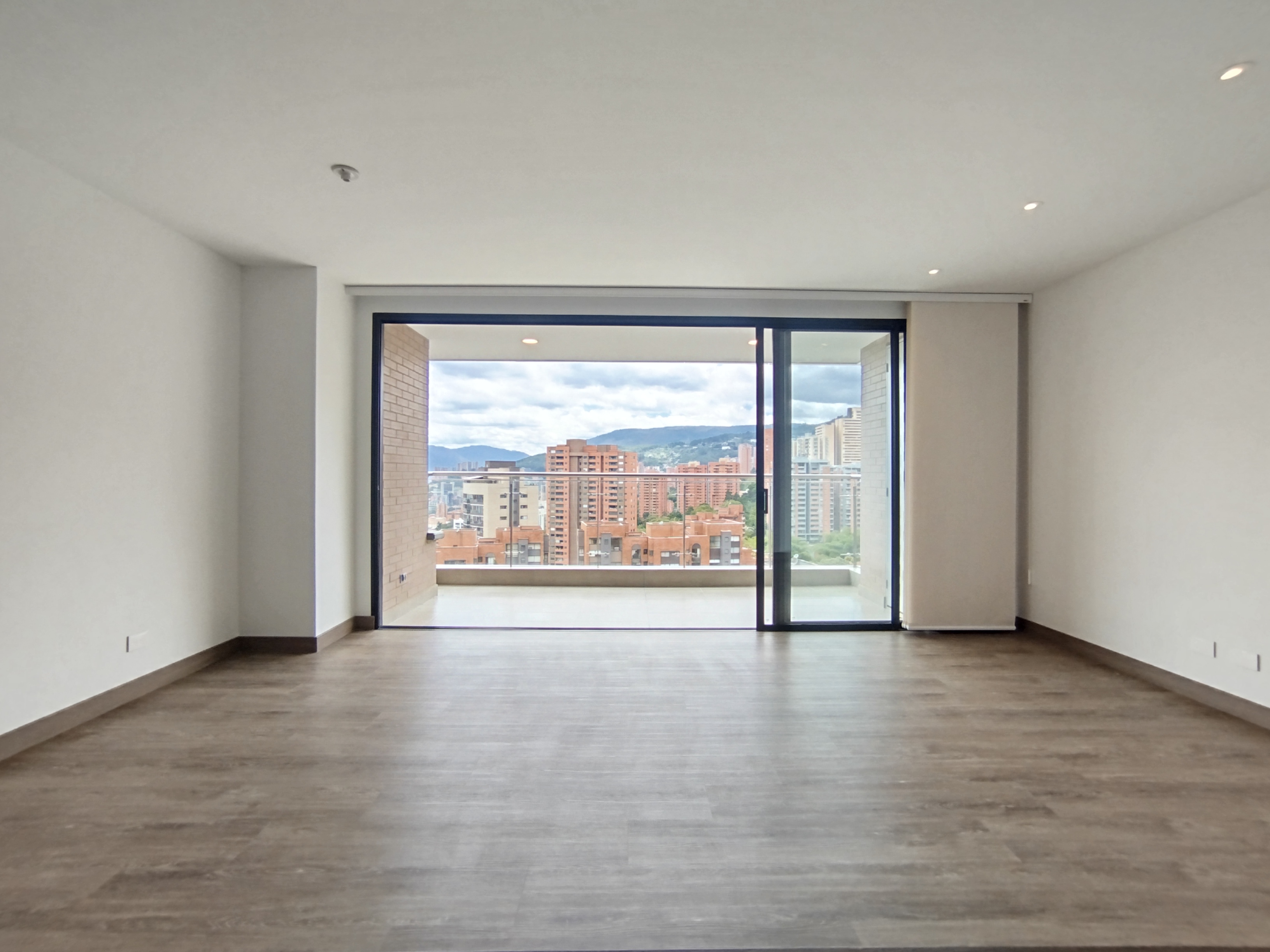 Apartamento en arriendo en LOS BALSOS, 105 m², 2 alcobas, 3 baños