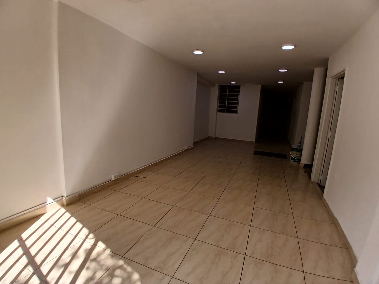 Casa Comercial en arriendo en LA FLORESTA, 180 m², 3 alcobas, 3 baños