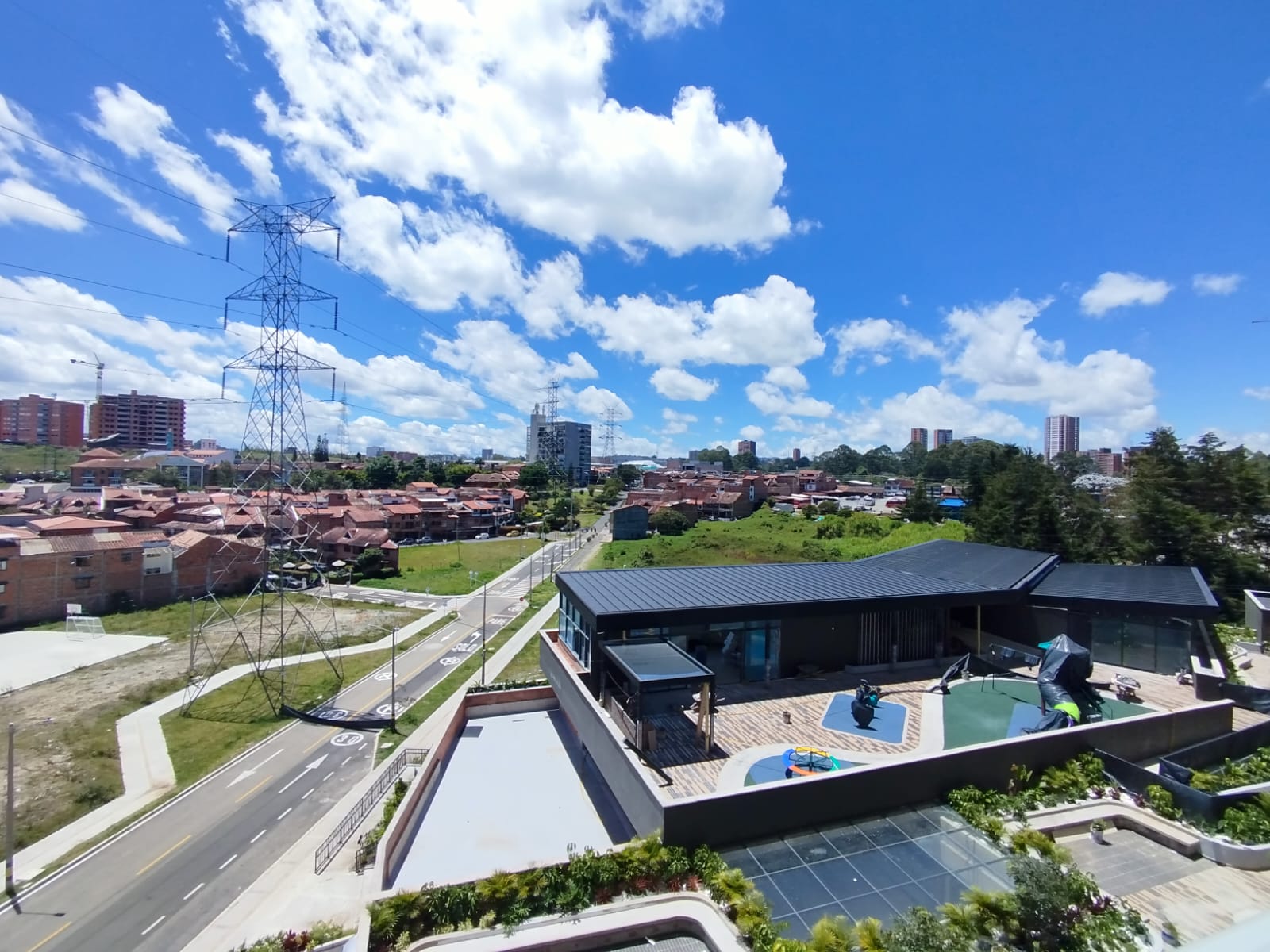 Apartamento en arriendo en RIONEGRO, 90 m², 3 alcobas, 2 baños