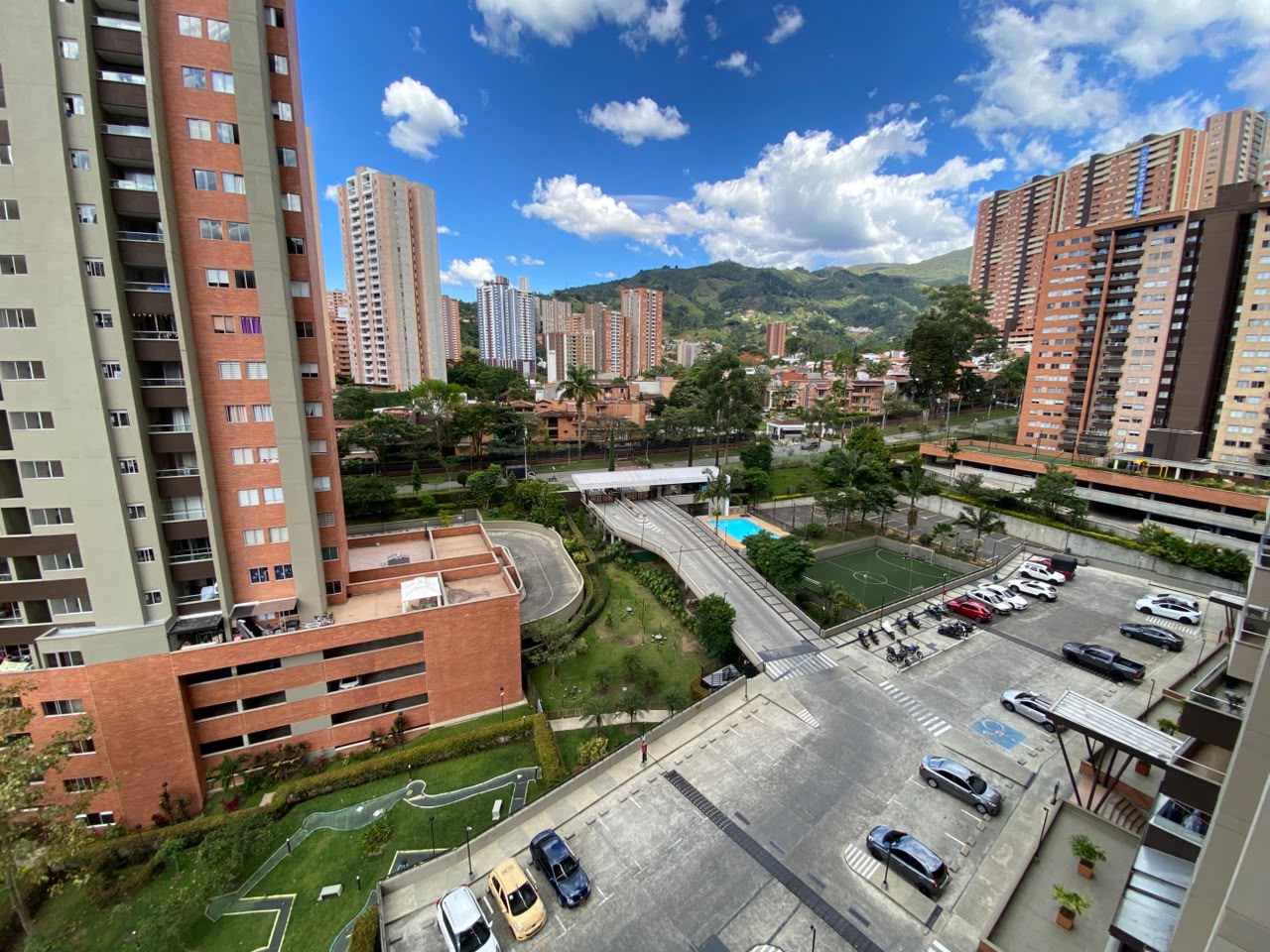 Apartamento en arriendo en LAGOS DE LA DOCTORA, 100 m², 3 alcobas, 2 baños