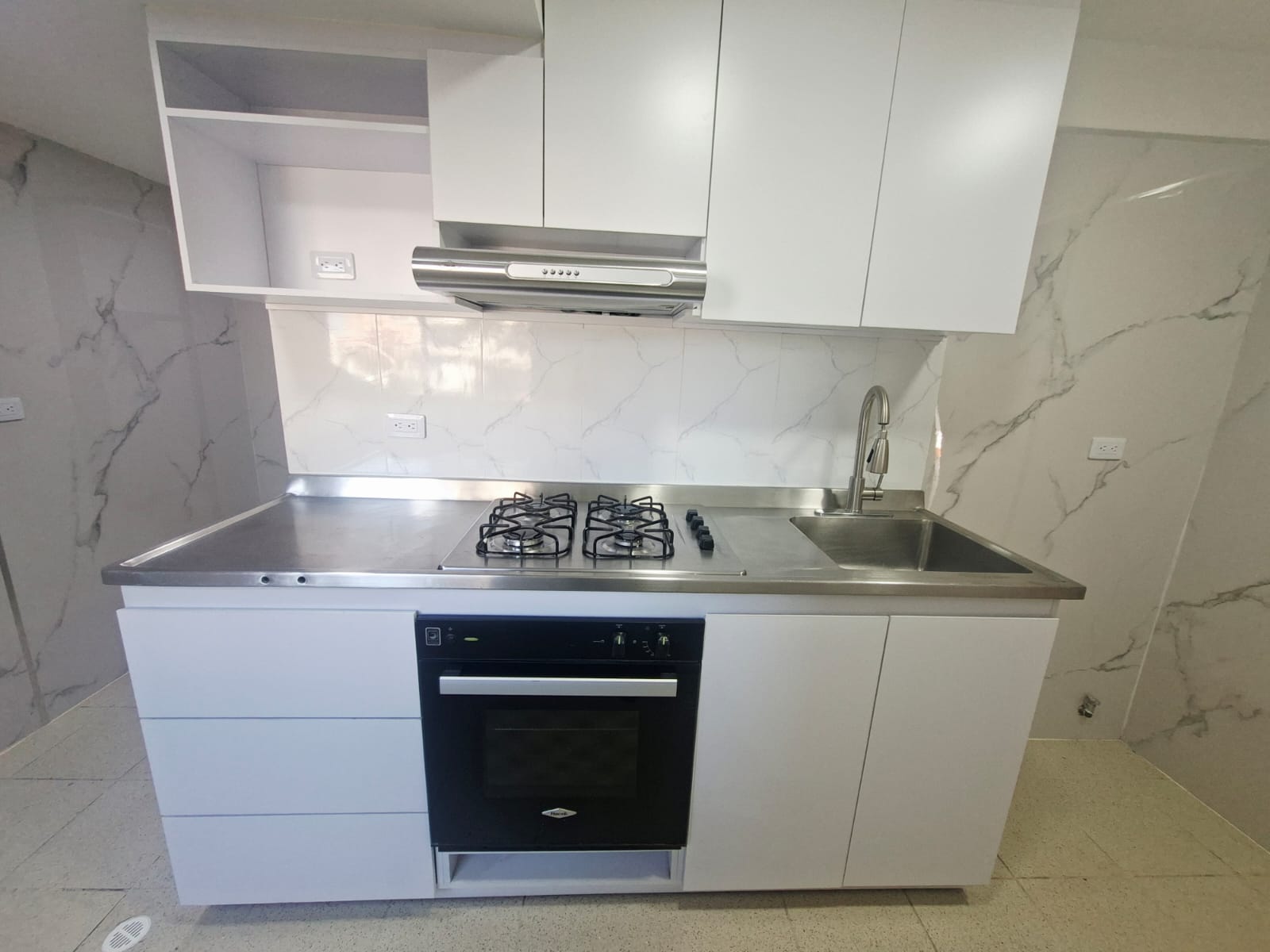 Apartamento en arriendo en EL TESORO, 85 m², 3 alcobas, 2 baños