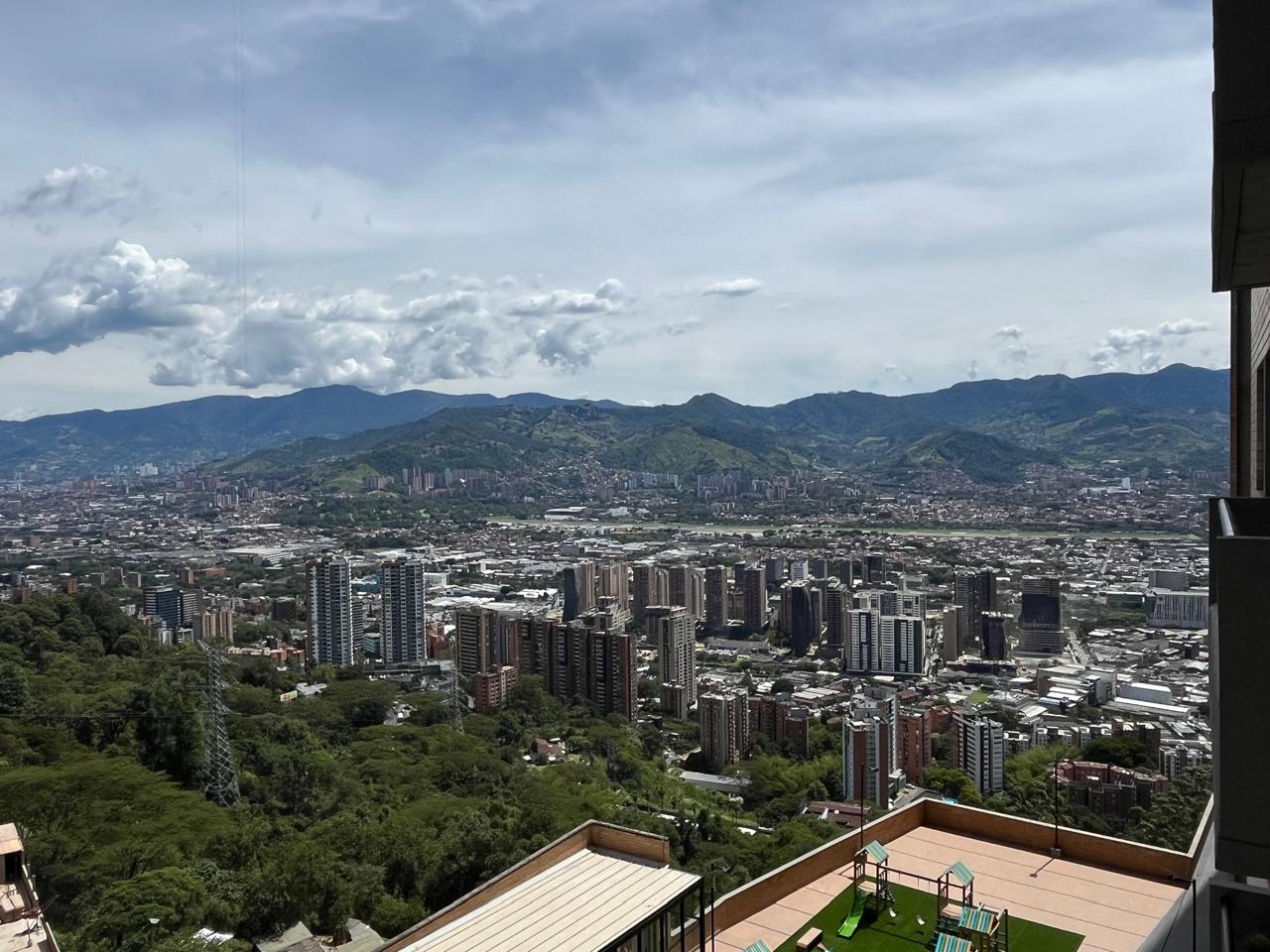 Apartamento en arriendo en LAS PALMAS M, 65 m², 2 alcobas, 2 baños