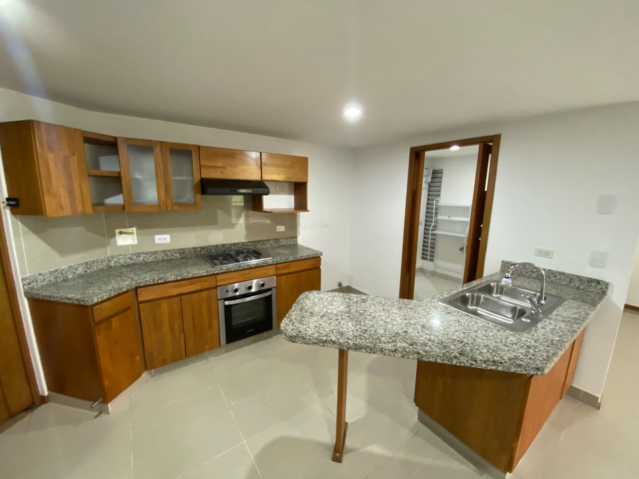 Apartamento en arriendo en LAS LOMITAS, 114 m², 3 alcobas, 3 baños