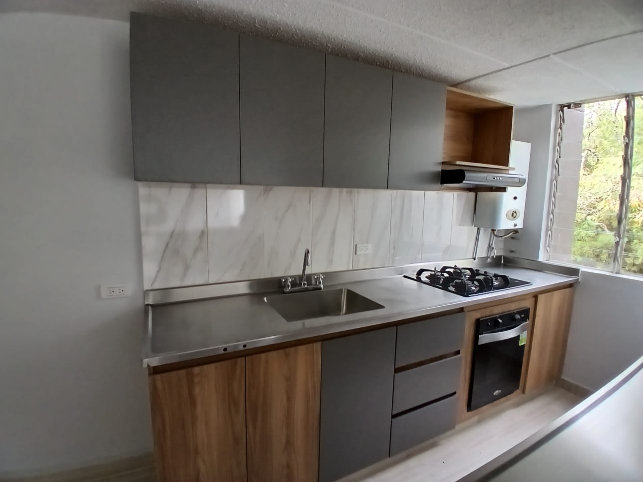Apartamento en arriendo en ALMERIA, 60 m², 3 alcobas, 2 baños
