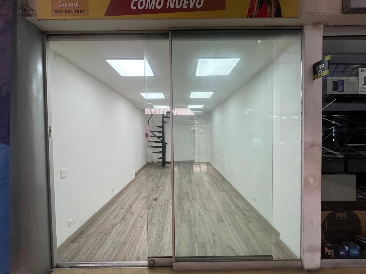 Local en arriendo en CIUDAD DEL RIO, 39 m², 2 alcobas, 1 baño