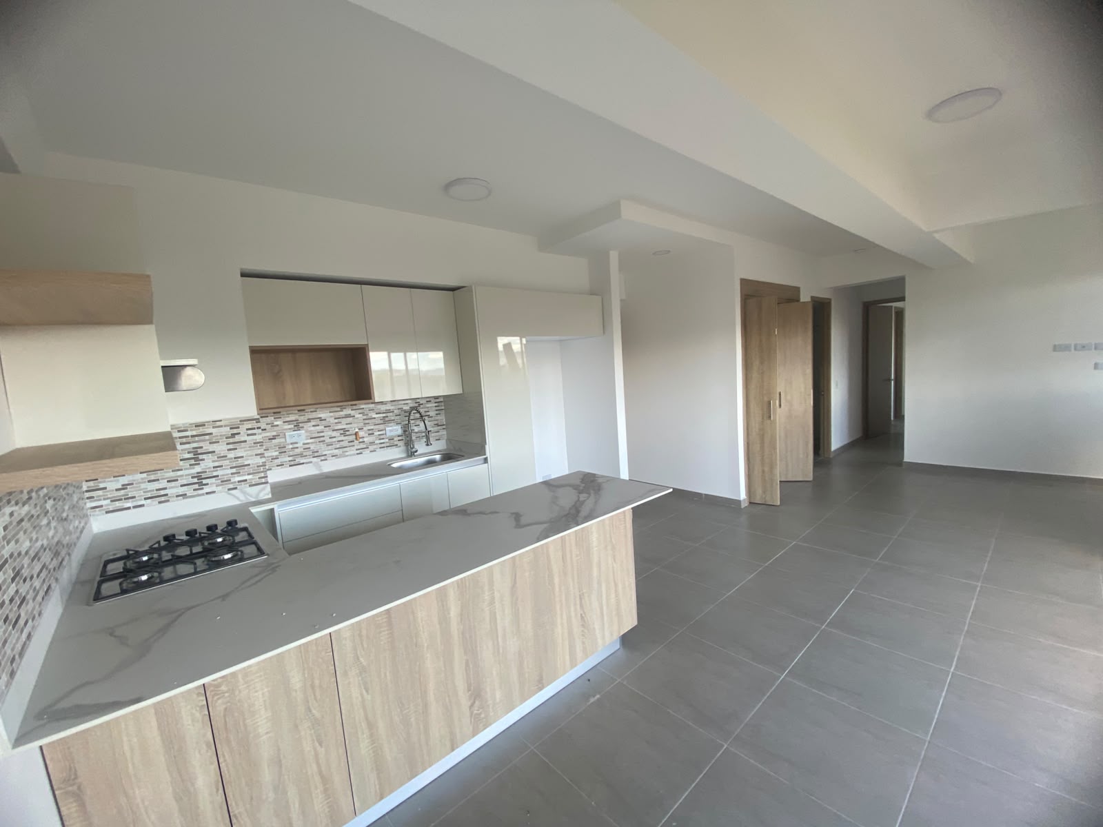 Apartamento en arriendo en RIONEGRO, 68 m², 2 alcobas, 2 baños